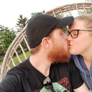 Meet your Posher, Alyson